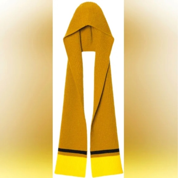 Marni and Uniqlo mustard yellow touch of wool popcorn knitted hooded scarf NWT - Picture 2 of 6